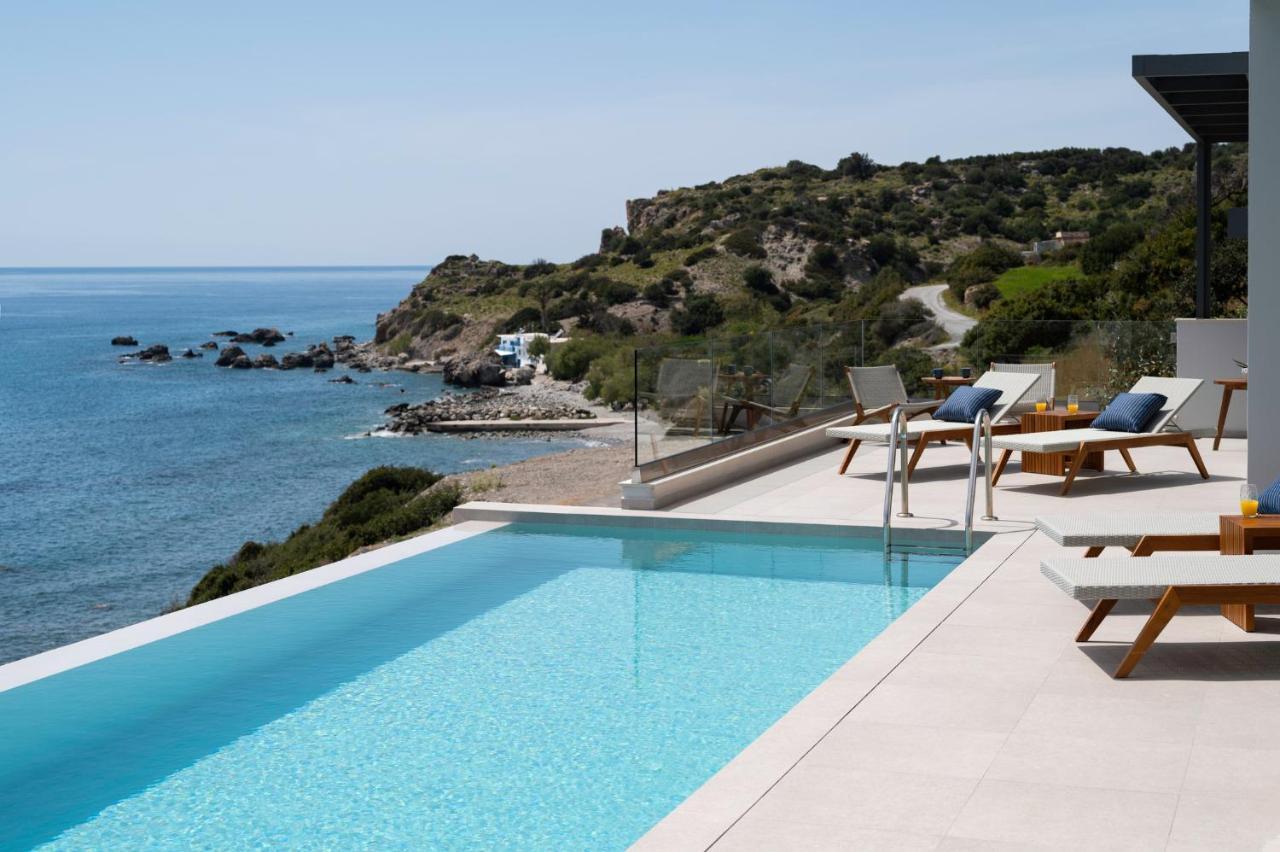 Rozities Luxury Beachfront Villa Kerames Extérieur photo