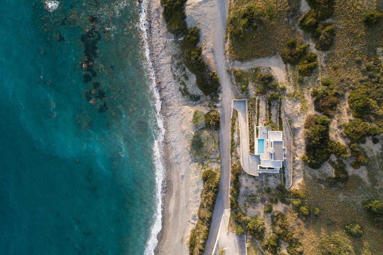 Rozities Luxury Beachfront Villa Kerames Extérieur photo