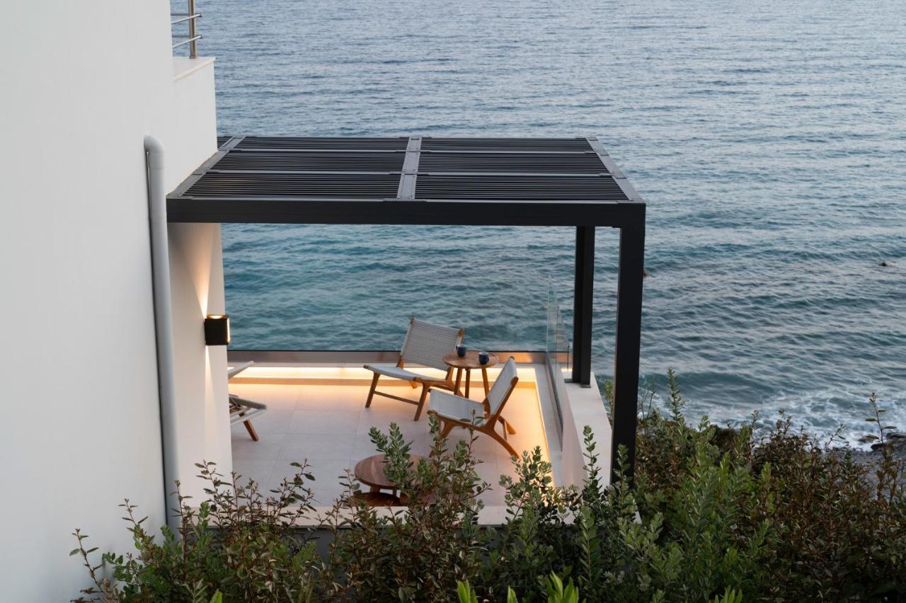 Rozities Luxury Beachfront Villa Kerames Extérieur photo
