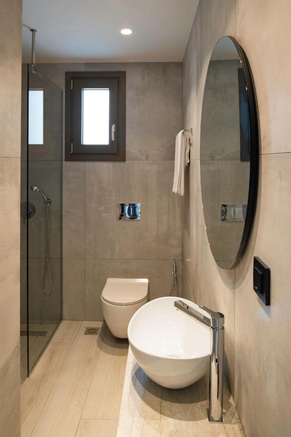 Rozities Luxury Beachfront Villa Kerames Extérieur photo